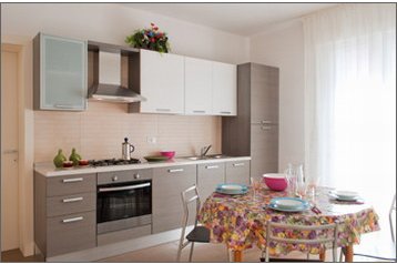 Italia Privát Sottomarina, Exteriorul